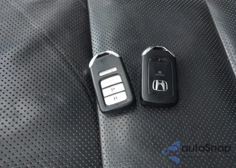 2019 Honda Ridgeline Rtl-E из США, поврежденный, VIN 5FPYK3F71KB020921